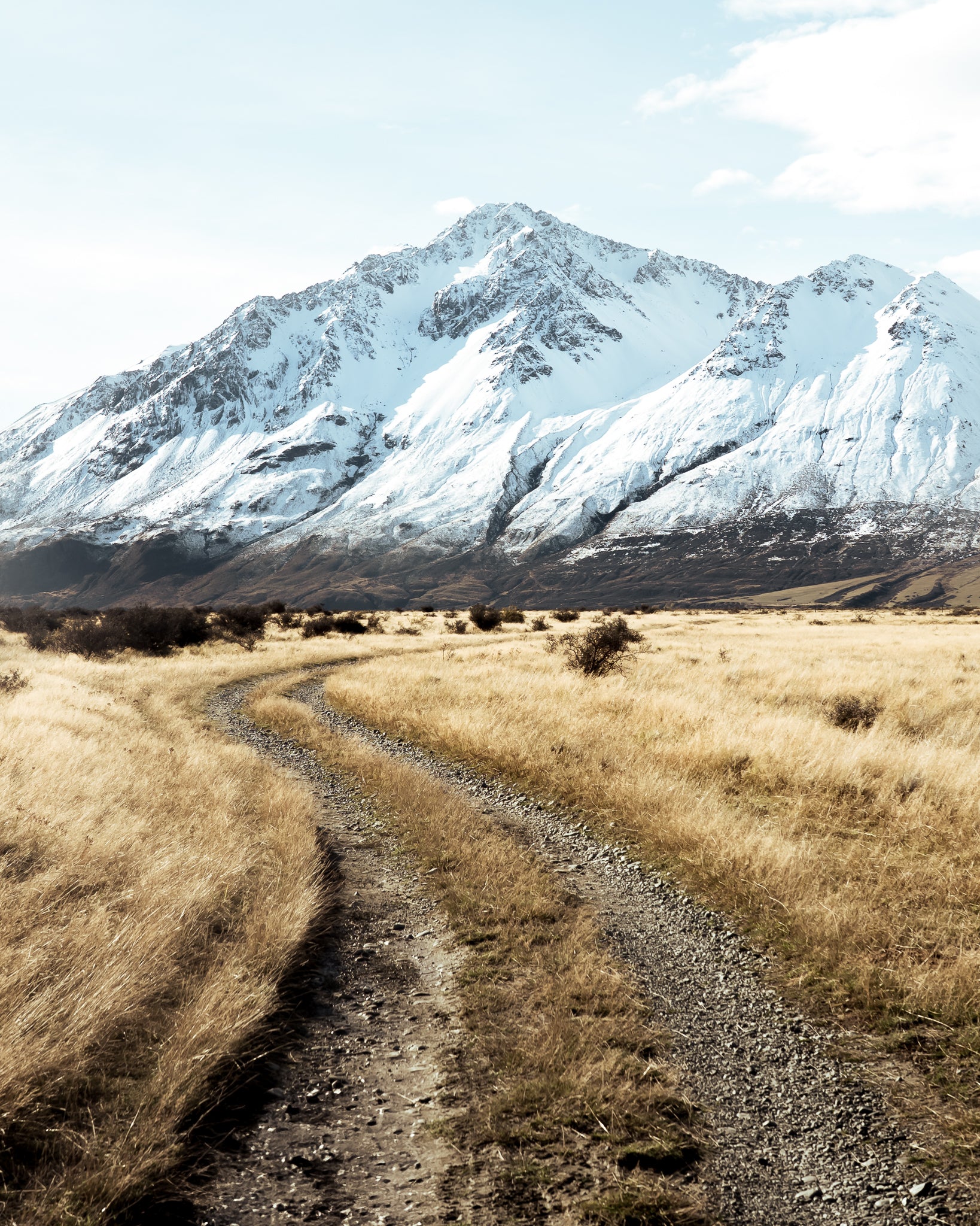 New Zealand alpine mountain range representing the multi-day adventures the Dusky Multi-Day Pack was built for.